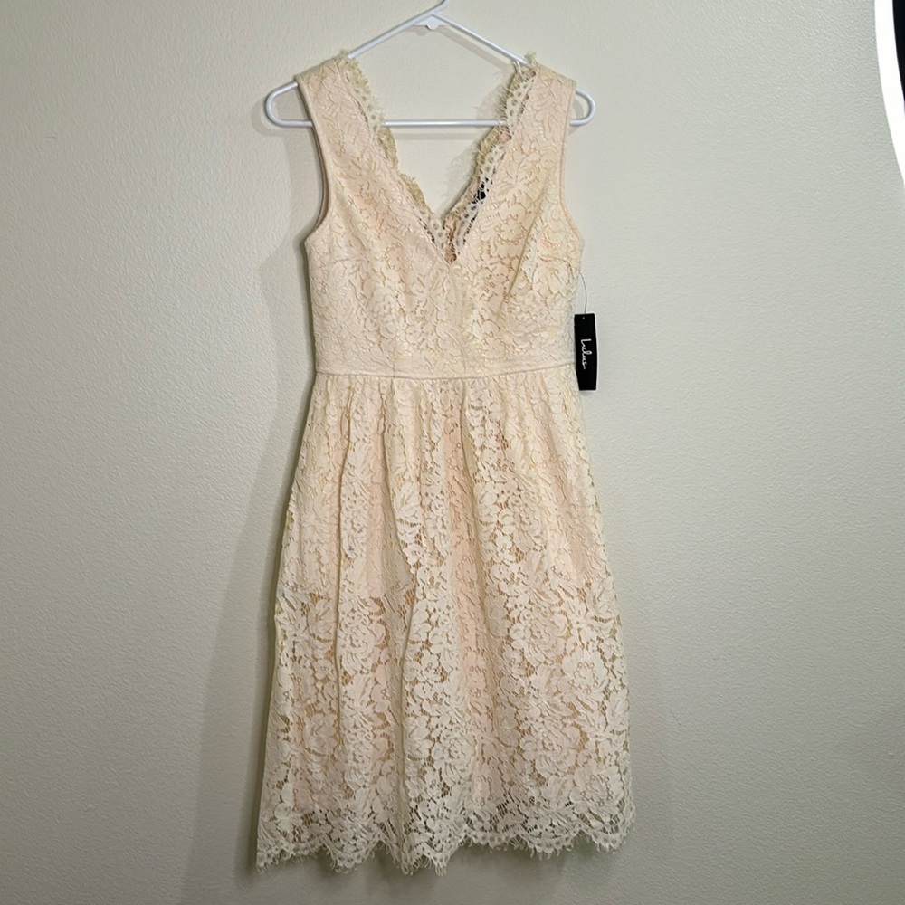 Lulus lace dress, NWT, size s